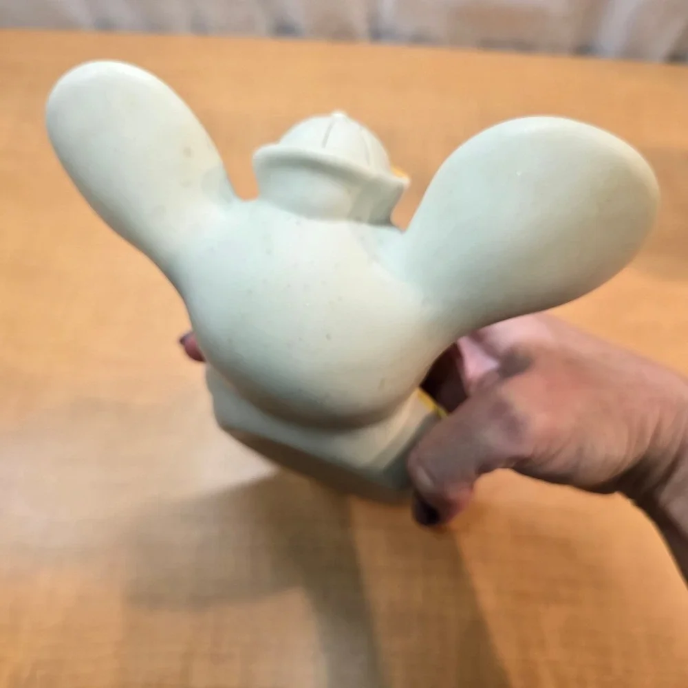 Vintage Rare Merle Norman‎ Cosmetics Squeaky Clean Rubber Soap Dish Bunny Rabbit